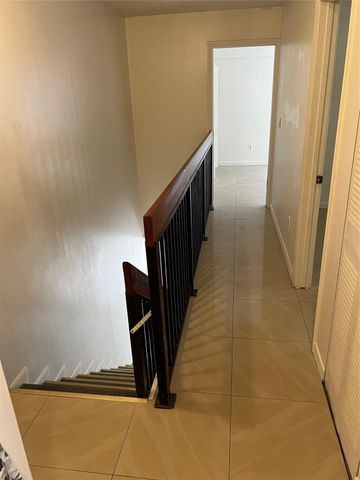 2941 NW 92nd Avenue, Coral Springs, FL 33065