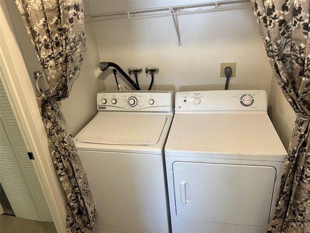 2941 NW 92nd Avenue, Coral Springs, FL 33065
