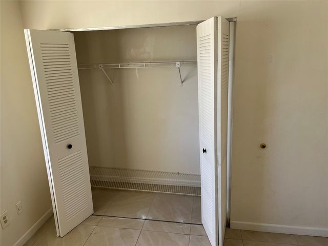 2941 NW 92nd Avenue, Coral Springs, FL 33065