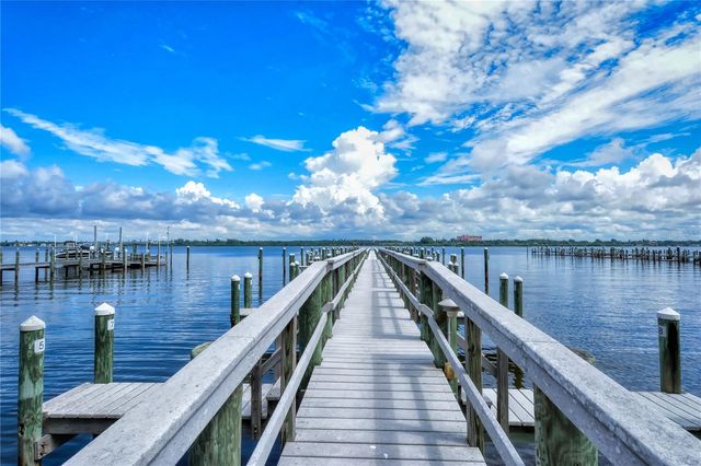 8625 MIDNIGHT PASS ROAD 305B, Sarasota, FL 34242