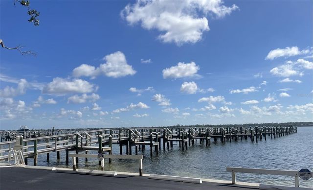 8625 MIDNIGHT PASS ROAD 305B, Sarasota, FL 34242