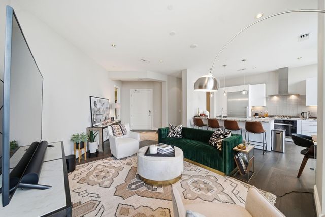 1409 Post Oak Boulevard 1903, Houston, TX 77056