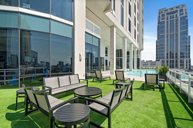 1409 Post Oak Boulevard 1903, Houston, TX 77056