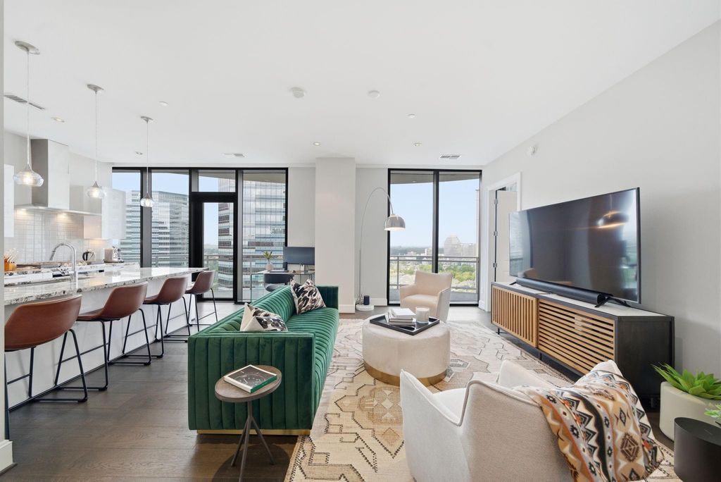 1409 Post Oak Boulevard 1903, Houston, TX 77056