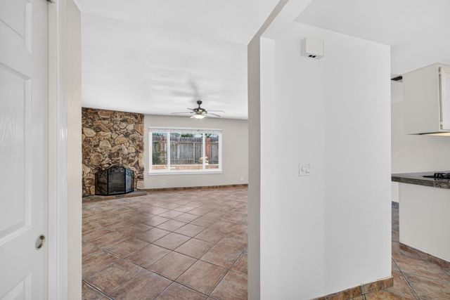 8488 Old Ranch Rd, Orangevale, CA 95662
