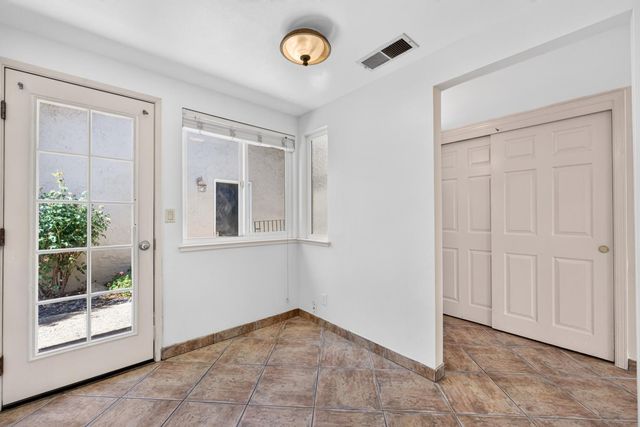 8488 Old Ranch Rd, Orangevale, CA 95662