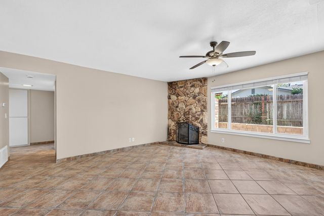 8488 Old Ranch Rd, Orangevale, CA 95662