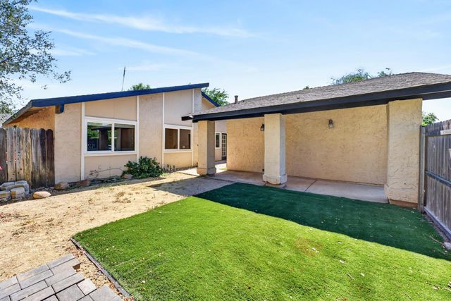 8488 Old Ranch Rd, Orangevale, CA 95662