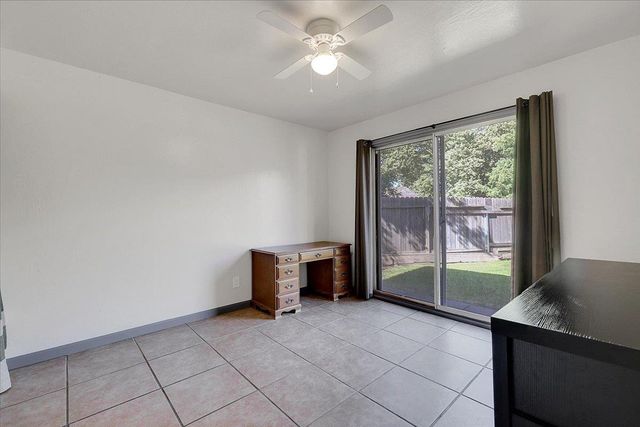 6809 Kermit Ln, Fair Oaks, CA 95628