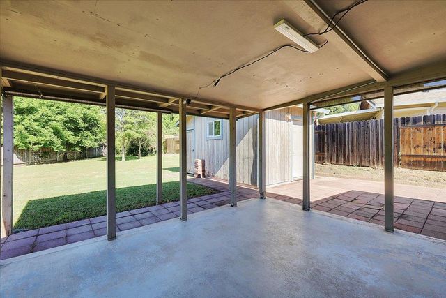 6809 Kermit Ln, Fair Oaks, CA 95628