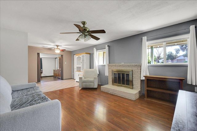 6809 Kermit Ln, Fair Oaks, CA 95628