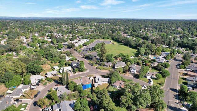 6809 Kermit Ln, Fair Oaks, CA 95628