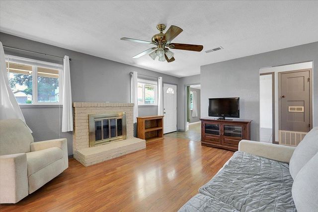 6809 Kermit Ln, Fair Oaks, CA 95628