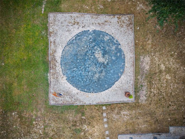 123 White Oak Drive N, Woodbranch, TX 77357