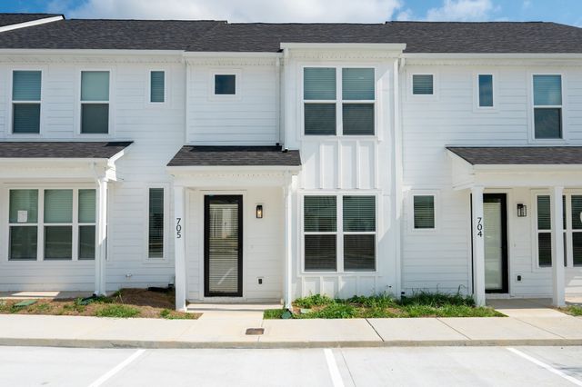 705 Laura Ward Pl, Lebanon, TN 37087