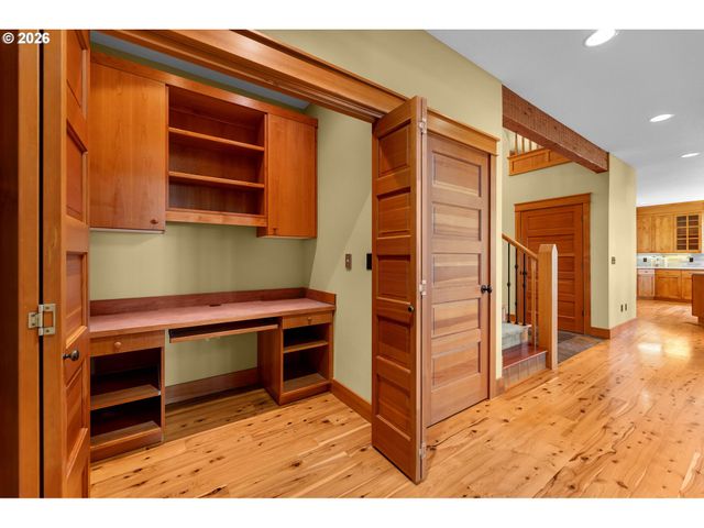 30100 Ne LIVINGSTON MOUNTAIN Cir, Camas, WA 98607
