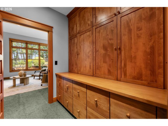 30100 Ne LIVINGSTON MOUNTAIN Cir, Camas, WA 98607