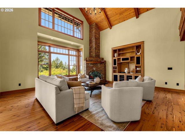 30100 Ne LIVINGSTON MOUNTAIN Cir, Camas, WA 98607