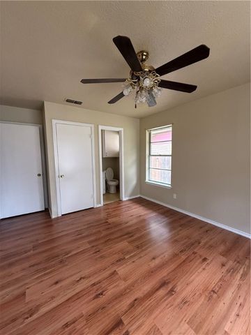 1005 Schallert Dr, Alice, TX 78332