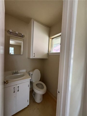 1005 Schallert Dr, Alice, TX 78332