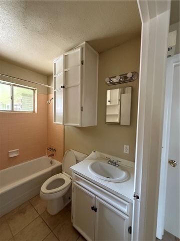 1005 Schallert Dr, Alice, TX 78332