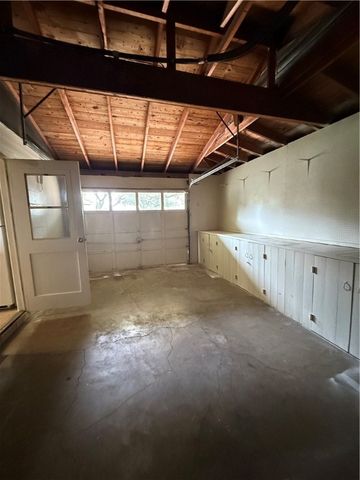 1005 Schallert Dr, Alice, TX 78332