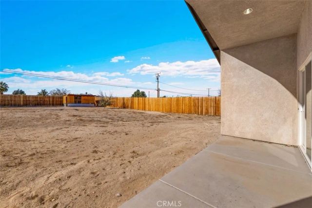 6748 El Sol, 29 Palms, CA 92277