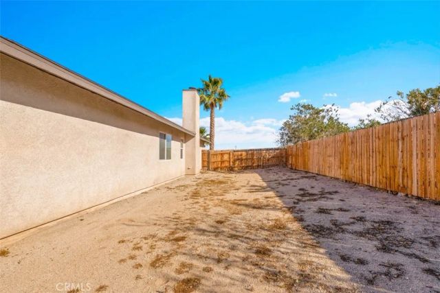 6748 El Sol, 29 Palms, CA 92277