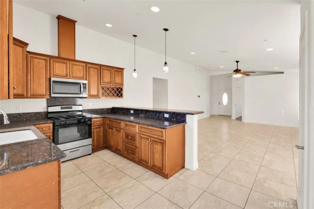 6748 El Sol, 29 Palms, CA 92277