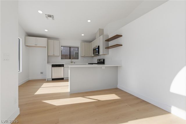 7083 Rhapsody Lane, Las Vegas, NV 89119