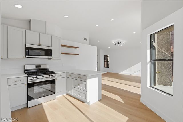 7083 Rhapsody Lane, Las Vegas, NV 89119
