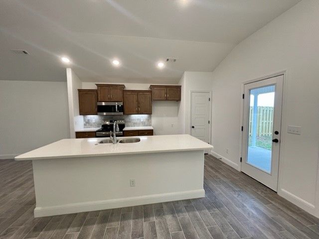 5902 NW Ettie May Street, Bentonville, AR 72713