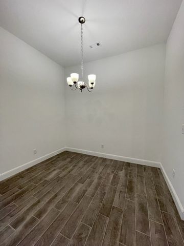 5902 NW Ettie May Street, Bentonville, AR 72713