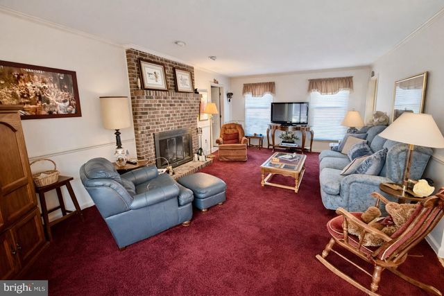 5211 DOVE POINT LN, Fruitland, MD 21826