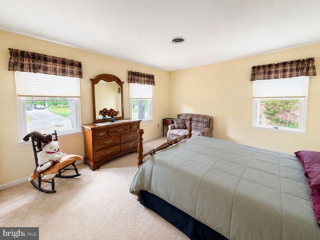 5211 DOVE POINT LN, Fruitland, MD 21826