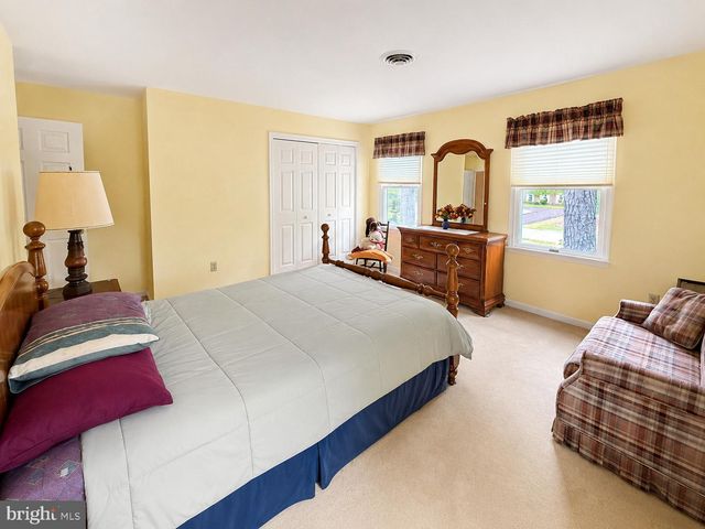 5211 DOVE POINT LN, Fruitland, MD 21826