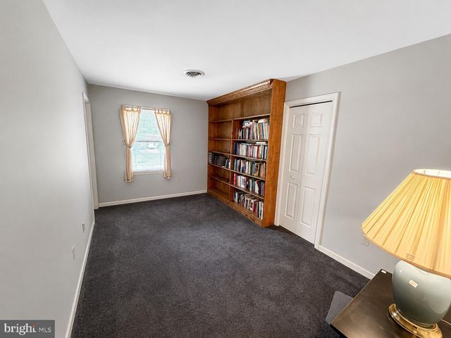 5211 DOVE POINT LN, Fruitland, MD 21826