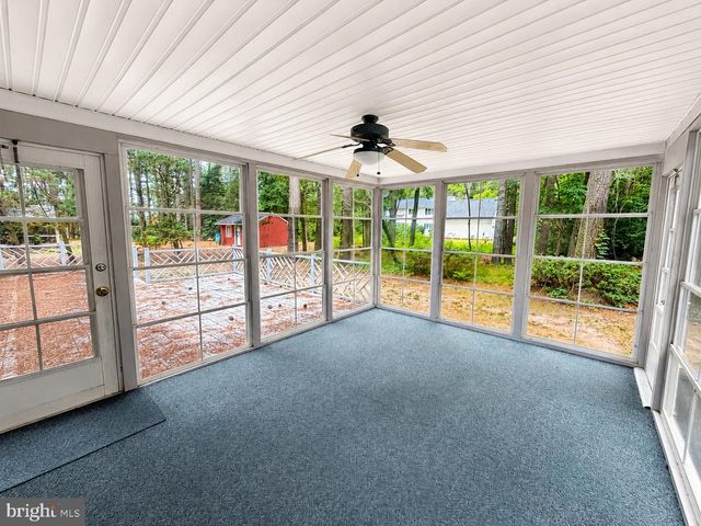 5211 DOVE POINT LN, Fruitland, MD 21826