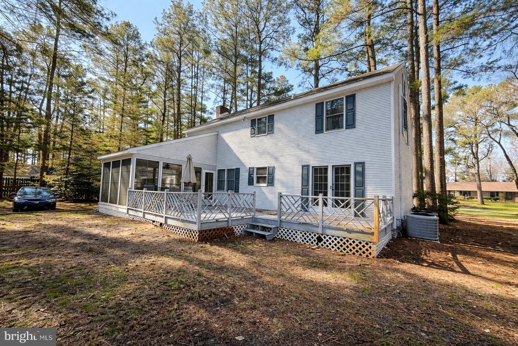 Image 29 of property listing at 5211 DOVE POINT LN, Fruitland, MD 21826