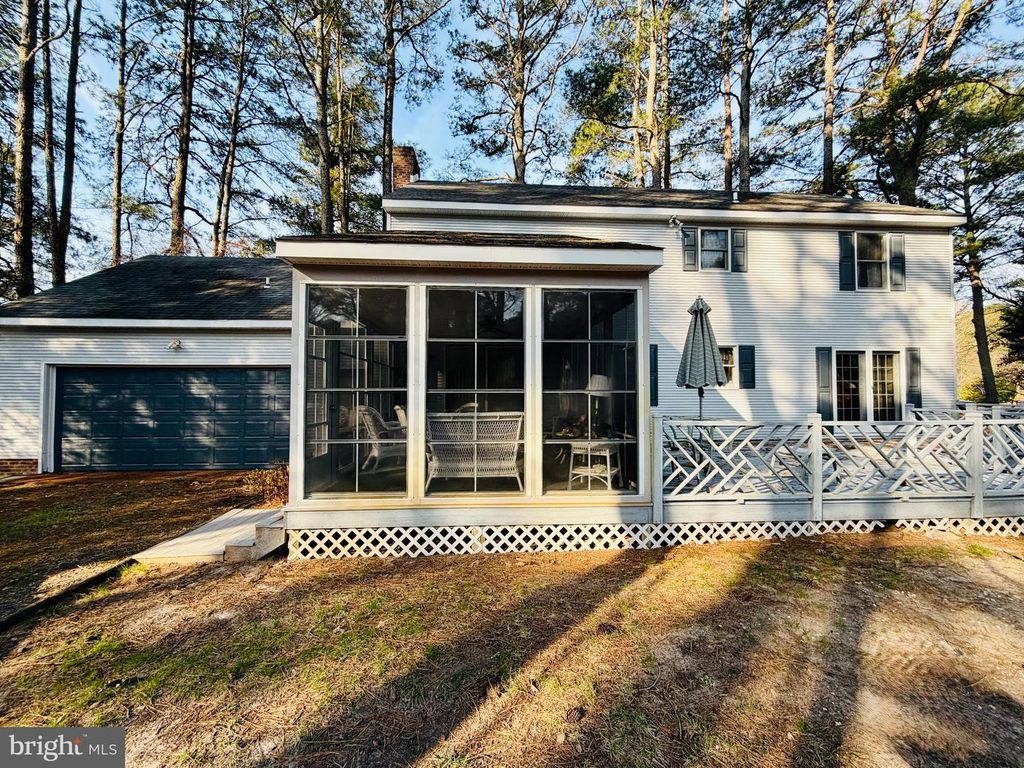 Image 30 of property listing at 5211 DOVE POINT LN, Fruitland, MD 21826