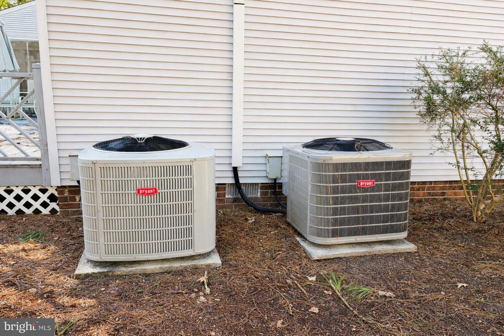 Image 35 of property listing at 5211 DOVE POINT LN, Fruitland, MD 21826