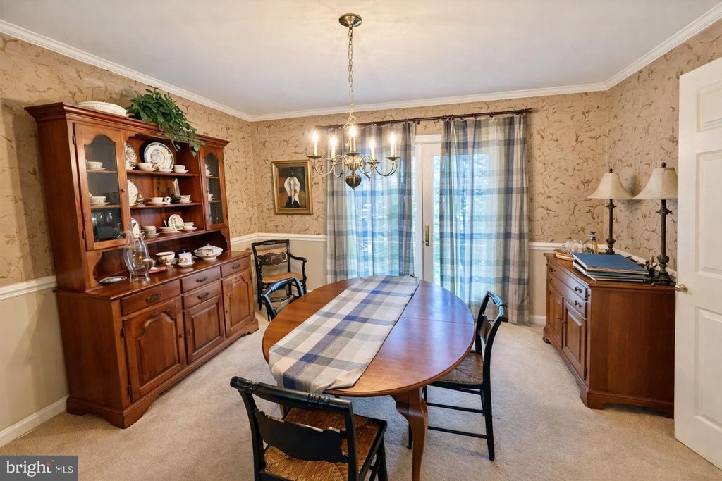 Image 6 of property listing at 5211 DOVE POINT LN, Fruitland, MD 21826