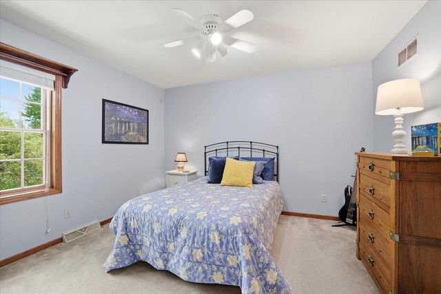 660 Weidman COURT, Cedarburg, WI 53012