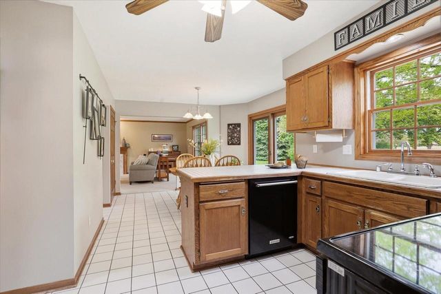 660 Weidman COURT, Cedarburg, WI 53012