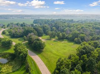 2211 Heritage Trail, Maple Plain, MN 55359