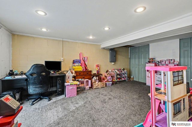 7330 Ira Court, La Vista, NE 68128