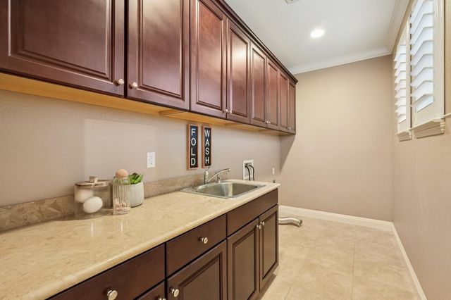 5079 Arlington Way, El Dorado Hills, CA 95762