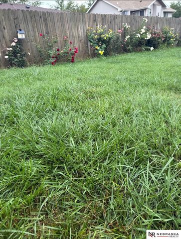 5231 W Songbird Circle, Lincoln, NE 68528