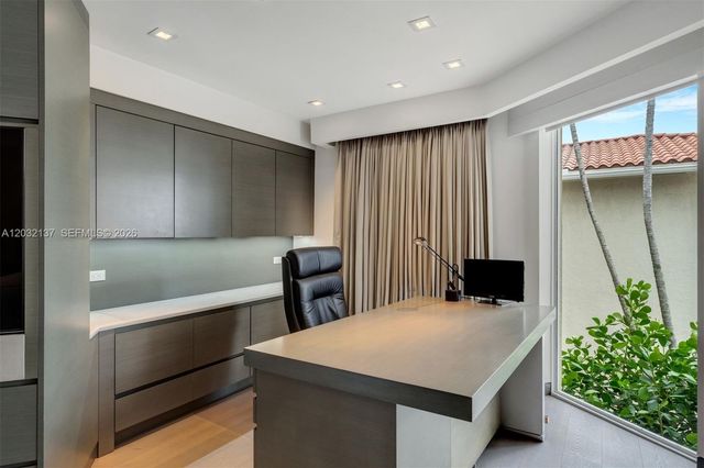 5021 NE London Walk Terrace 50, Miami, FL 33138