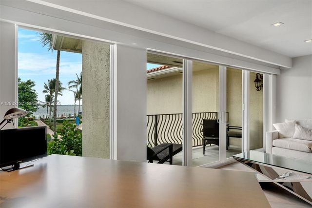 5021 NE London Walk Terrace 50, Miami, FL 33138